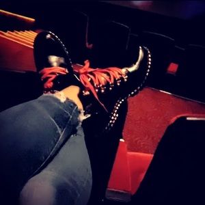 Meet your Posher, Mai